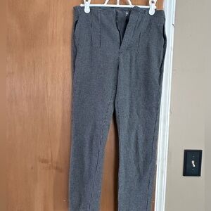 Old Navy Womens  Black and White Patterned Pixie High Rise size 6